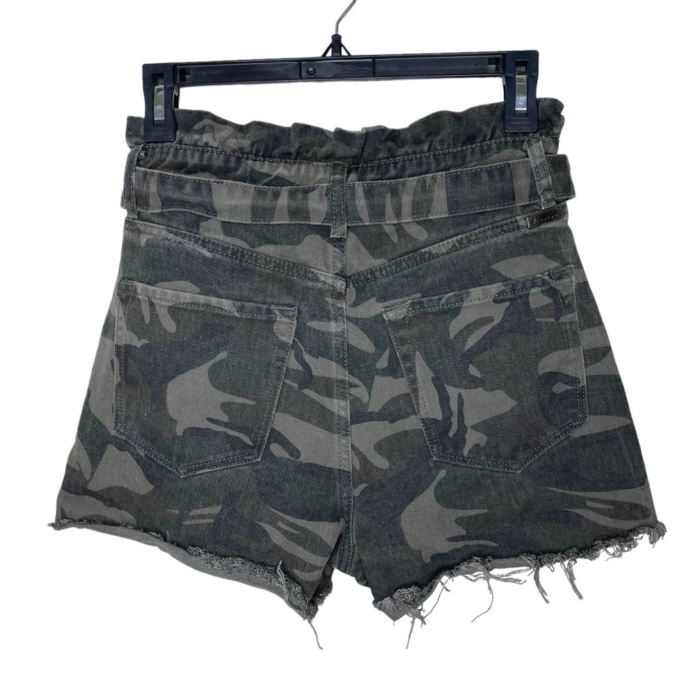 KanCan Hunter Camo Ultra High Rise Belted Shorts Medium - Picture 7 of 16
